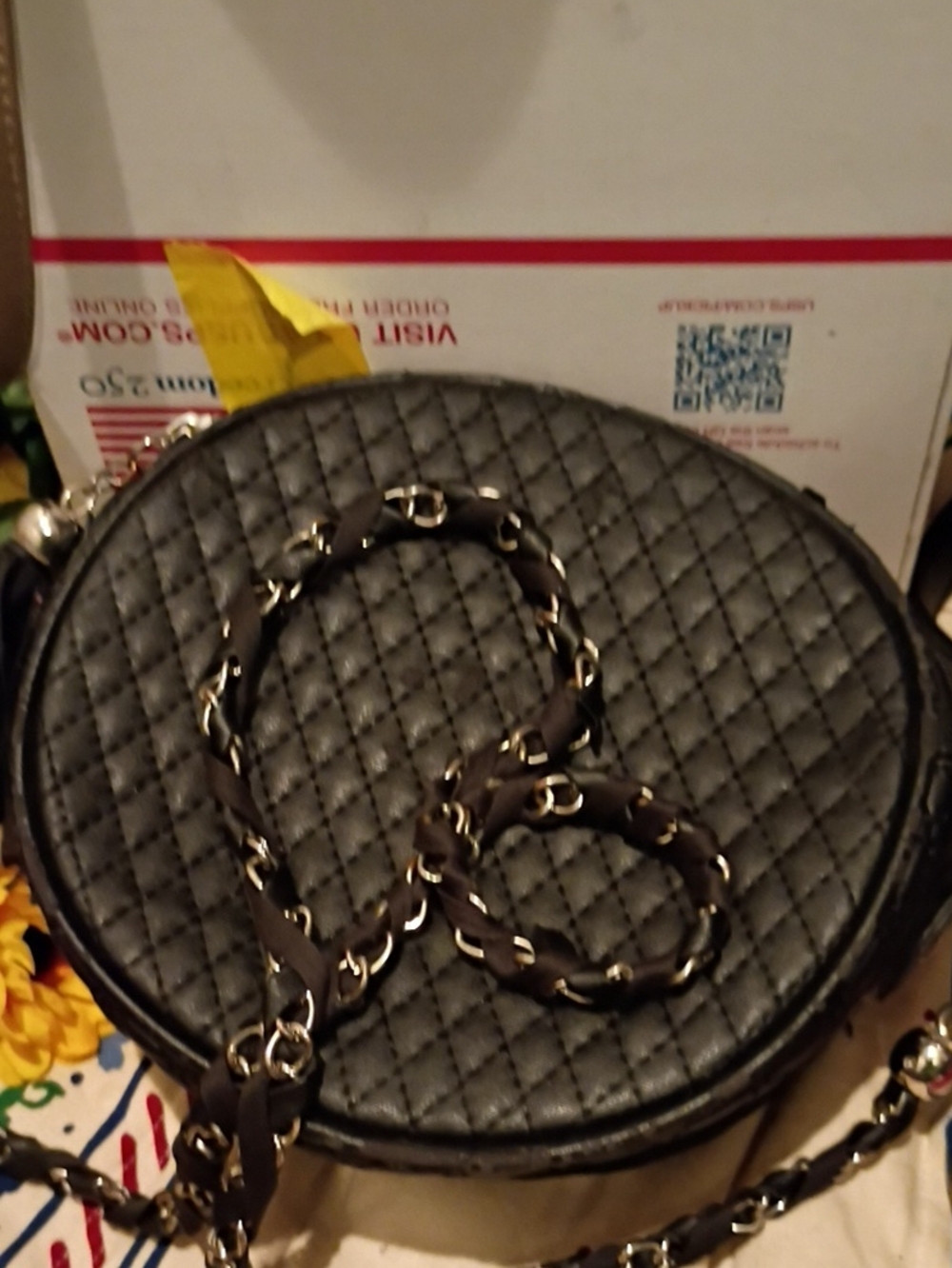 Quilted Round Crossbody Bag - Black